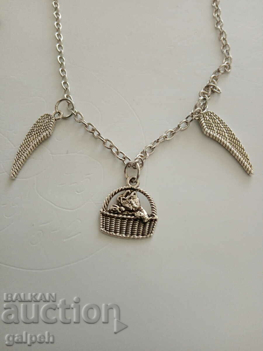 NECKLACE with price 1.50 BGN | € 0.77 NECKLACE with price 1.50 BGN | € 0.77