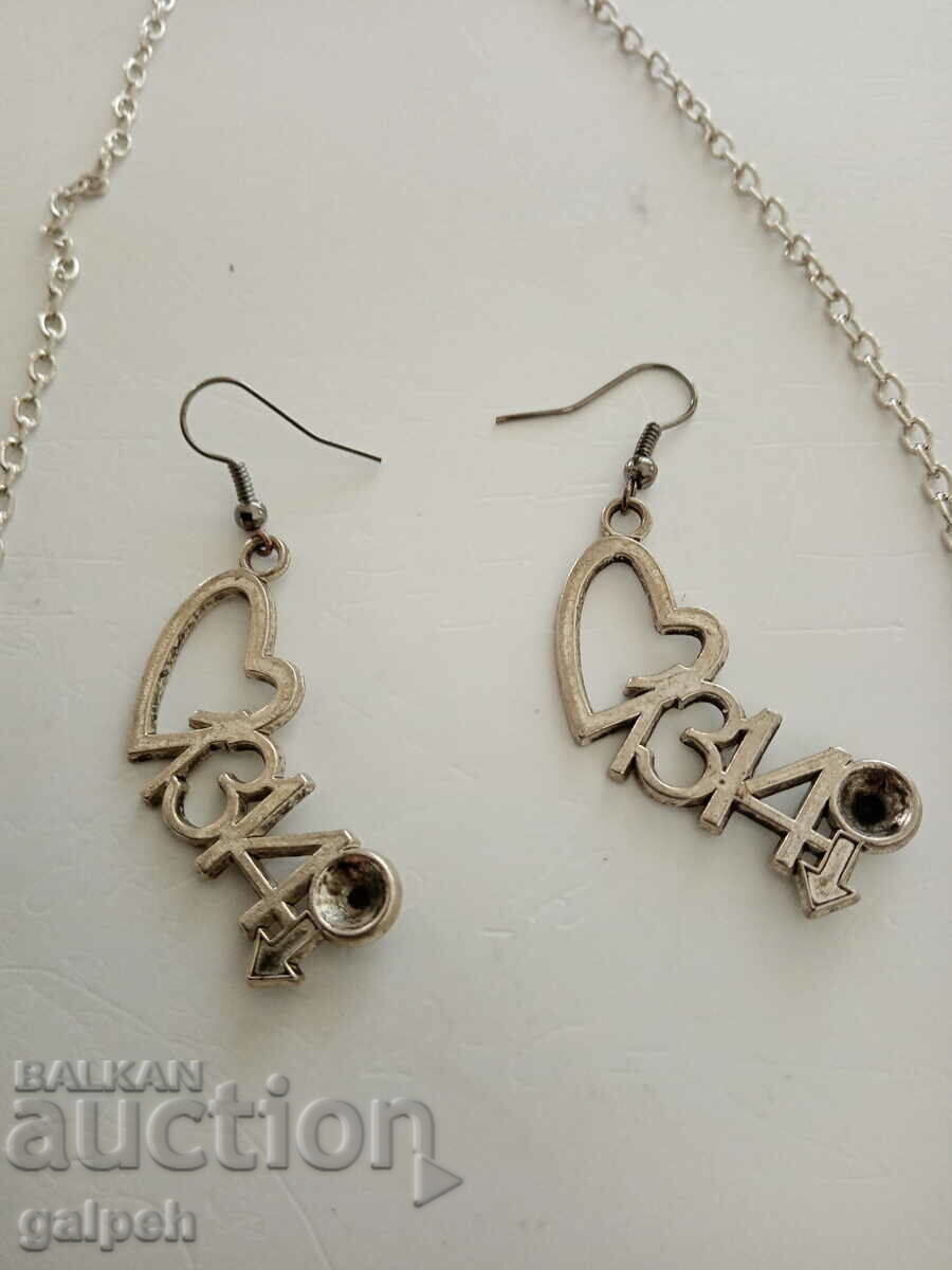 Auction NECKLACE Auction NECKLACE