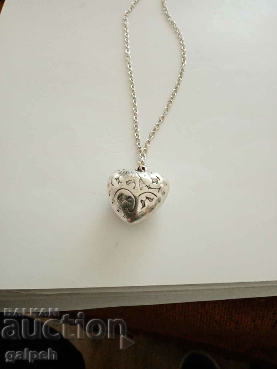 NECKLACE with price 1.50 BGN | € 0.77 NECKLACE with price 1.50 BGN | € 0.77