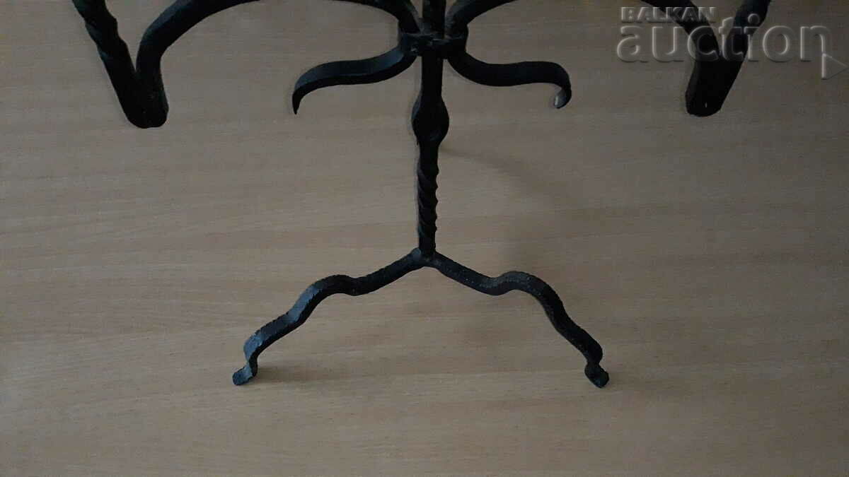 Delivery of Antique iron handmade candle holder lamp Delivery of Antique iron handmade candle holder lamp