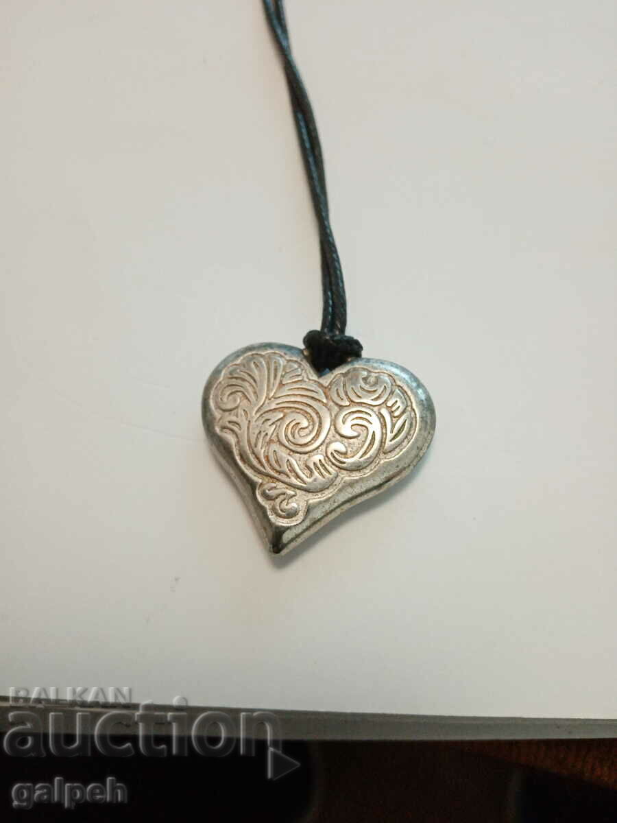 NECKLACE with price 1.50 BGN | € 0.77 NECKLACE with price 1.50 BGN | € 0.77