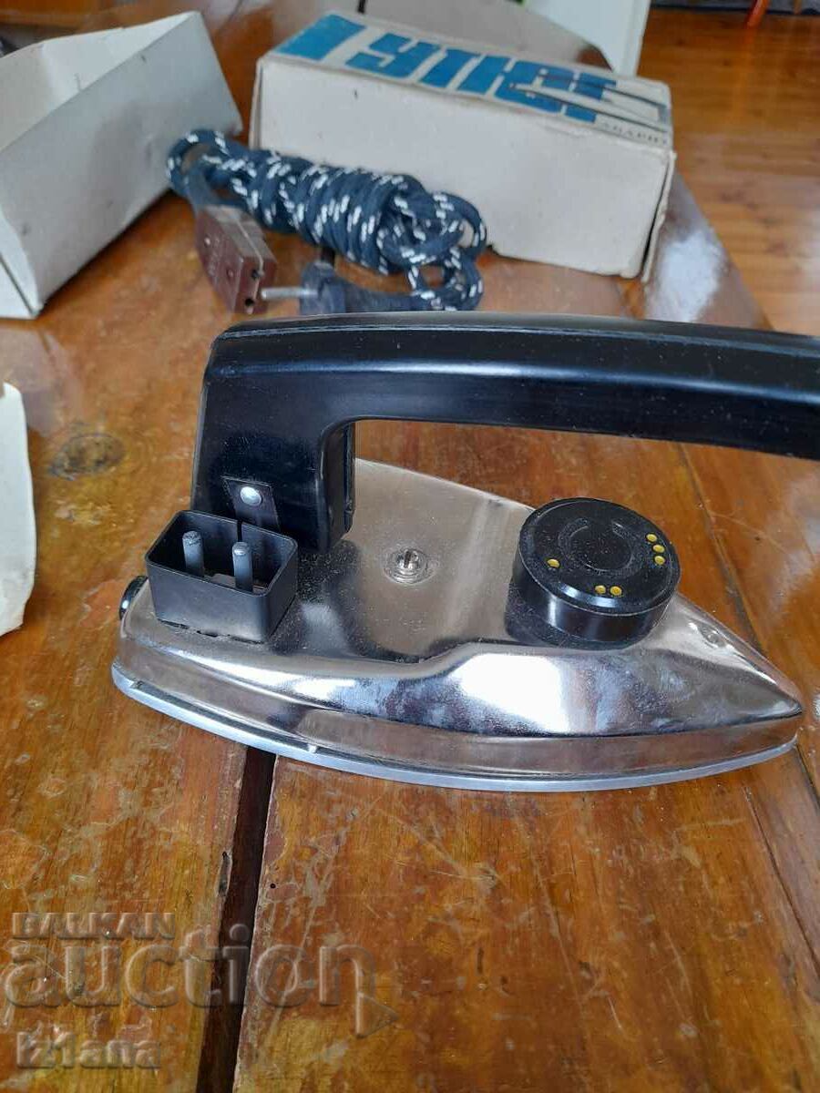 Old electric iron - 6 Old electric iron - 6