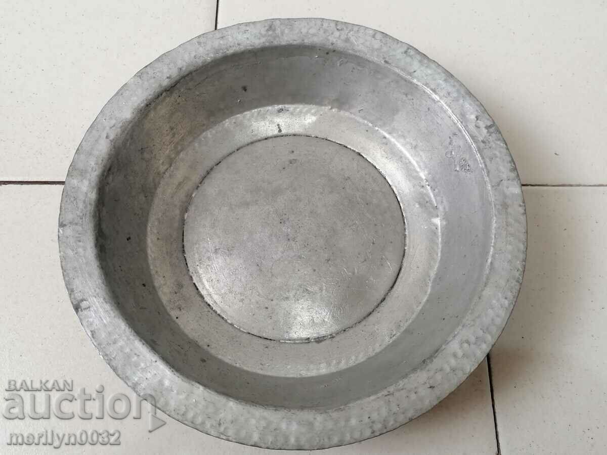 Old copper sahan, baker, bowl, plate, tass with price 68.00 BGN | € 34.77 Old copper sahan, baker, bowl, plate, tass with price 68.00 BGN | € 34.77