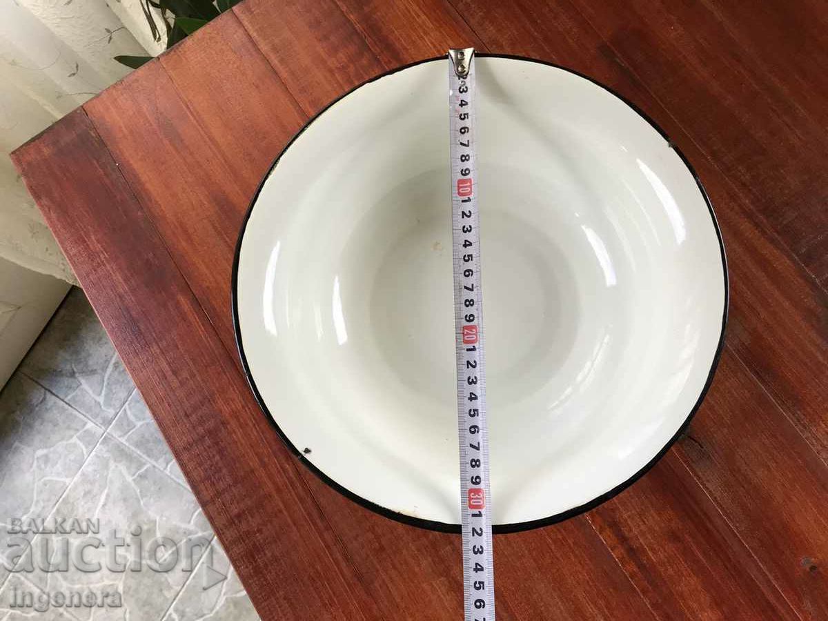 Auction BOWL PANICA ENAMELLED LARGE PEANUT VESSEL FROM SOCA-USSR Auction BOWL PANICA ENAMELLED LARGE PEANUT VESSEL FROM SOCA-USSR