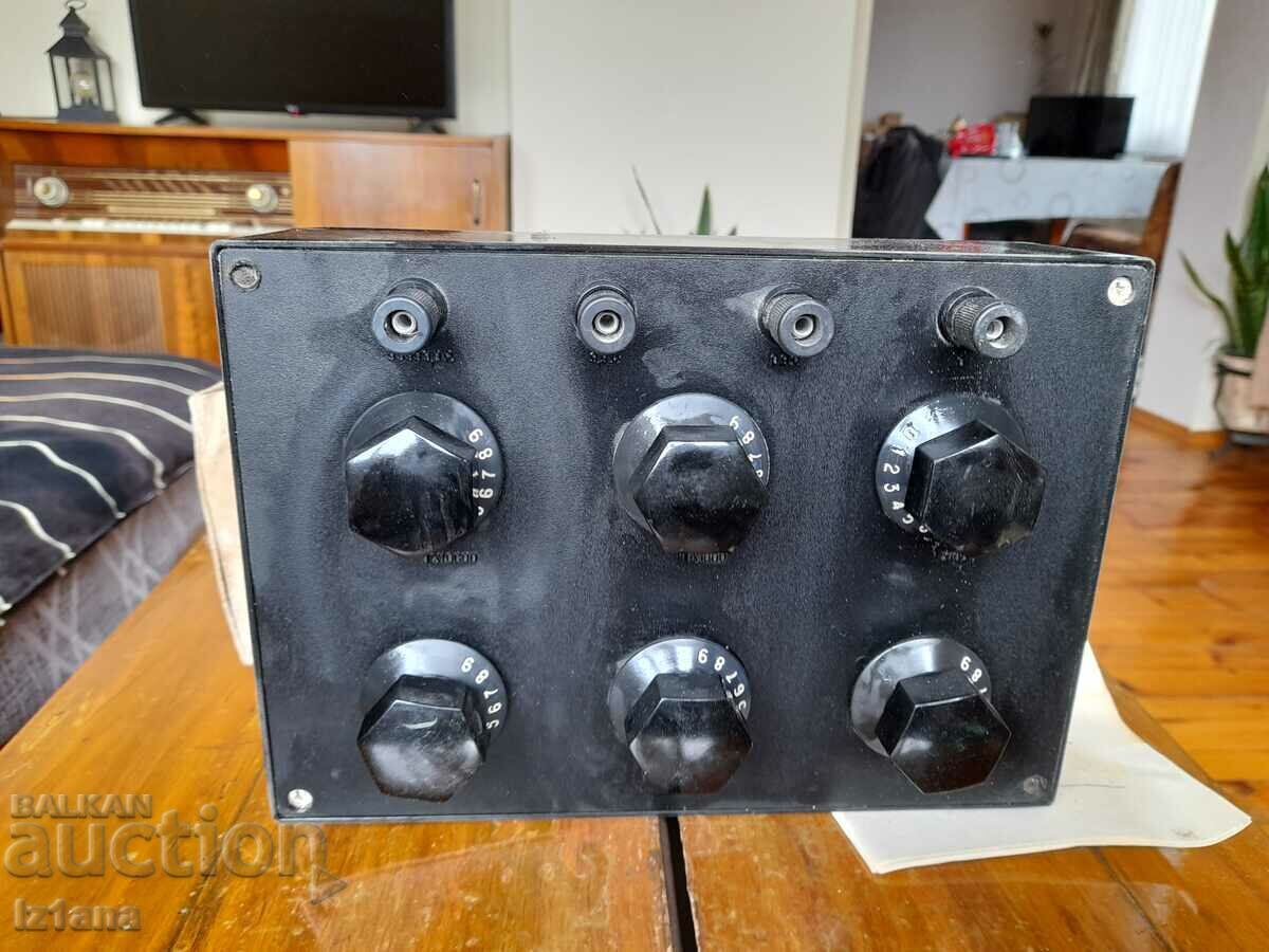 Old block, resistance shop P33 - 5 Old block, resistance shop P33 - 5