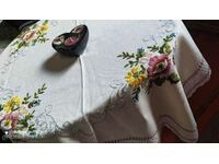 Table cover, embroidery, lace, candlestick/handwork