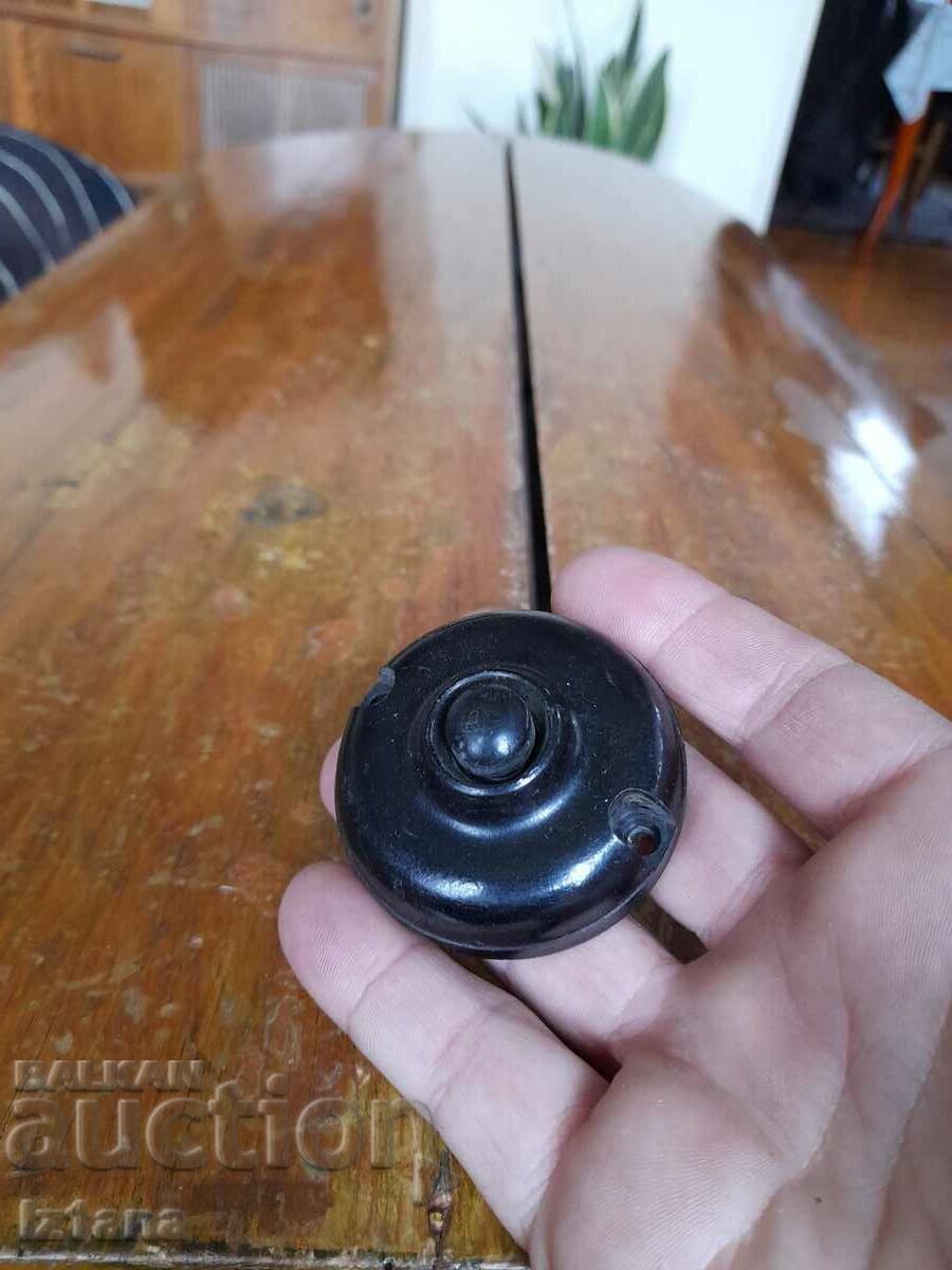 Παλιό κουμπί κουδουνιού με τιμή 18.00 BGN | € 9.20 Παλιό κουμπί κουδουνιού με τιμή 18.00 BGN | € 9.20