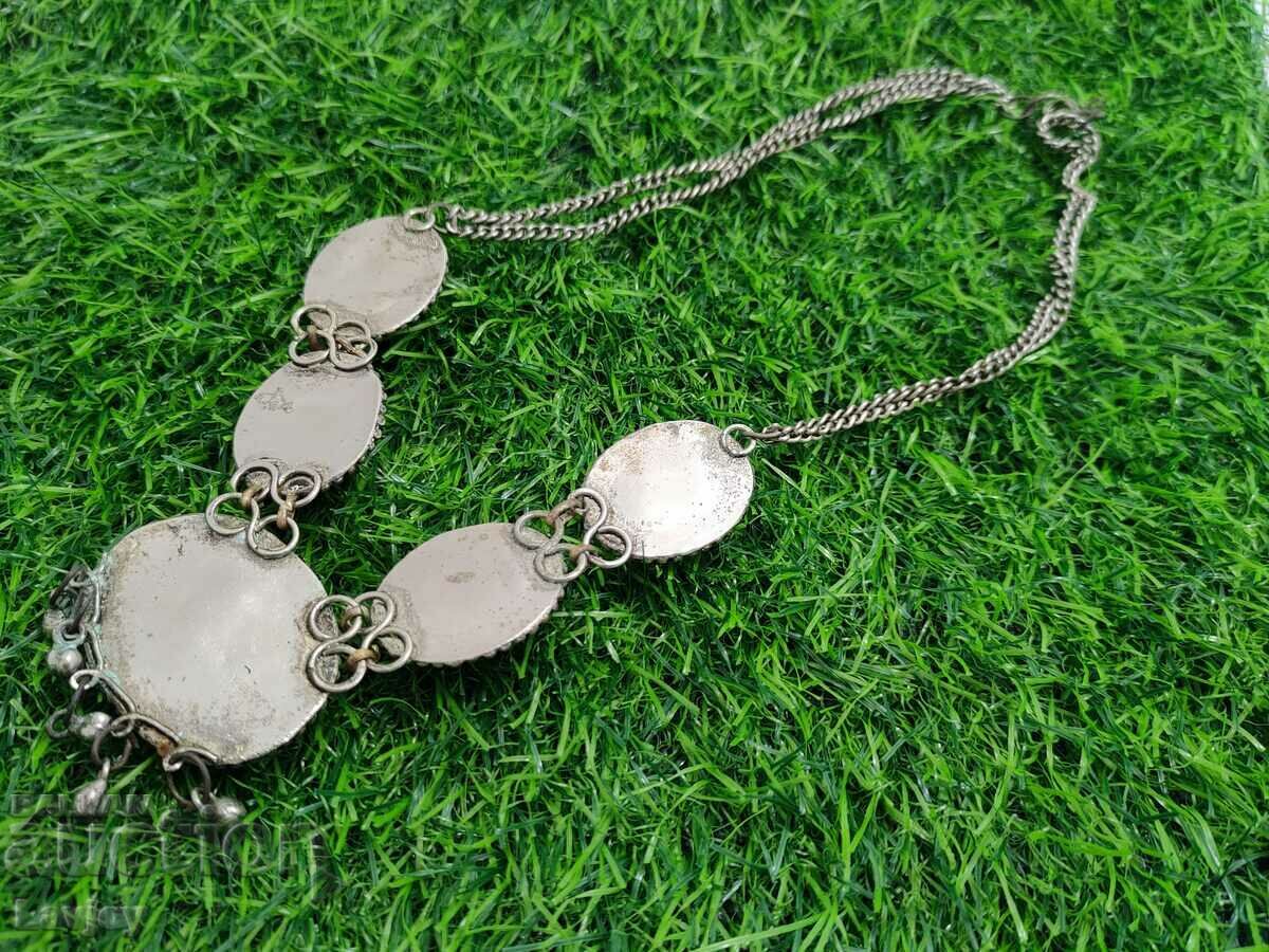Delivery of Old necklace natural stones Delivery of Old necklace natural stones