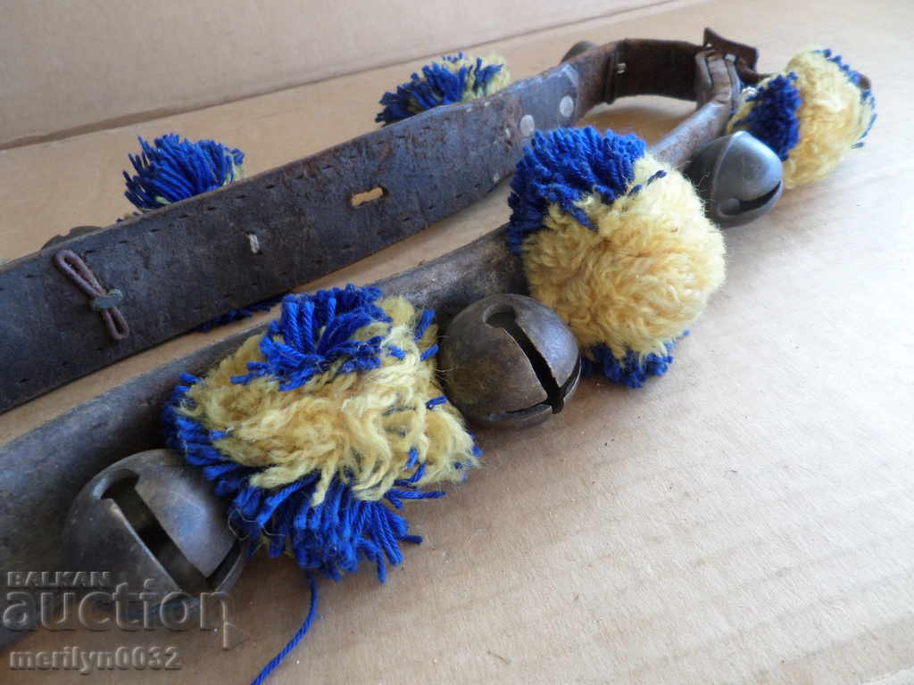 Δερμάτινο λουράκι με καμπάνες καρυδιές και φούντες chan καμπάνα φούντα - 6