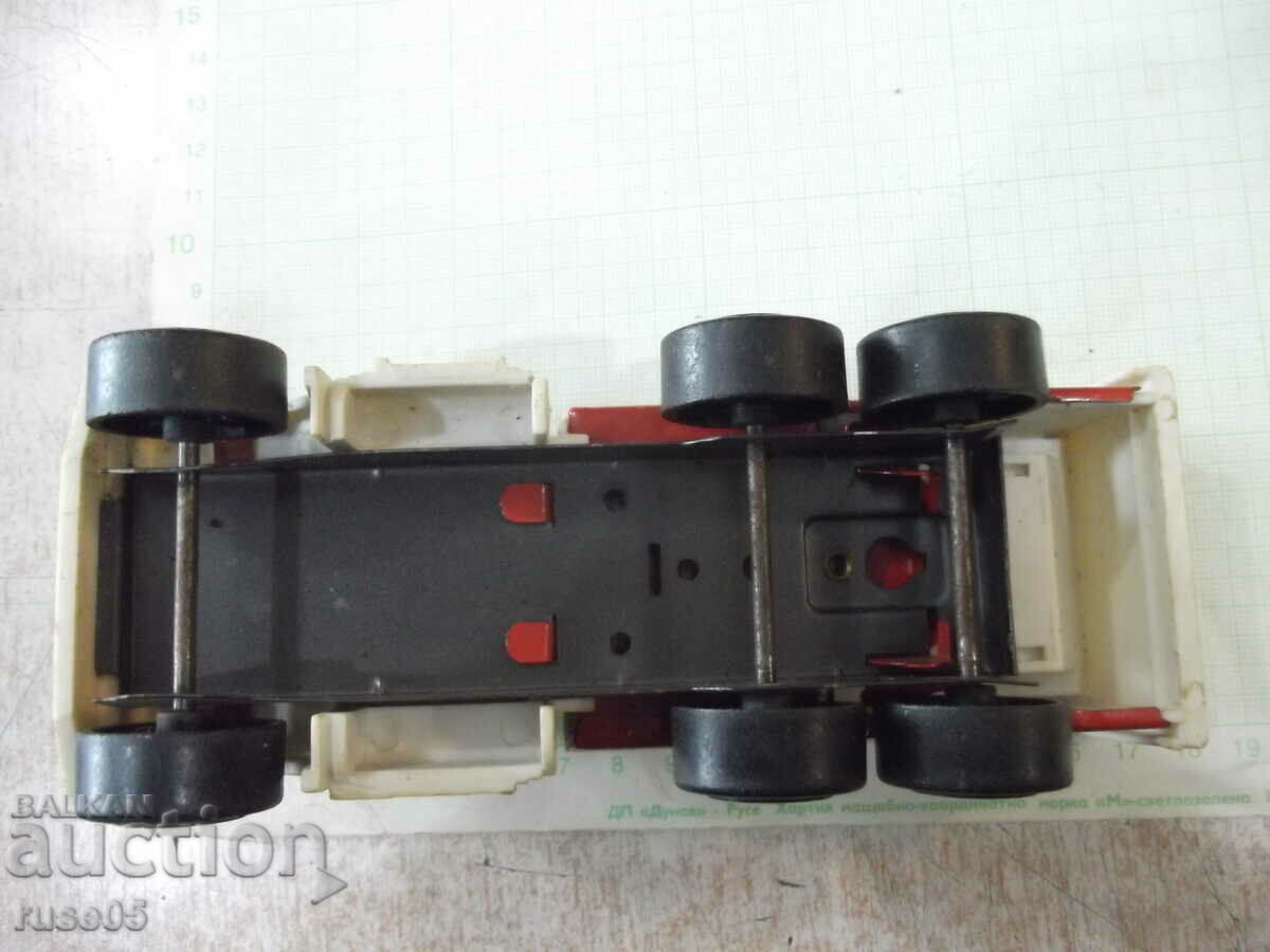 Truck - 4 - 6 Truck - 4 - 6