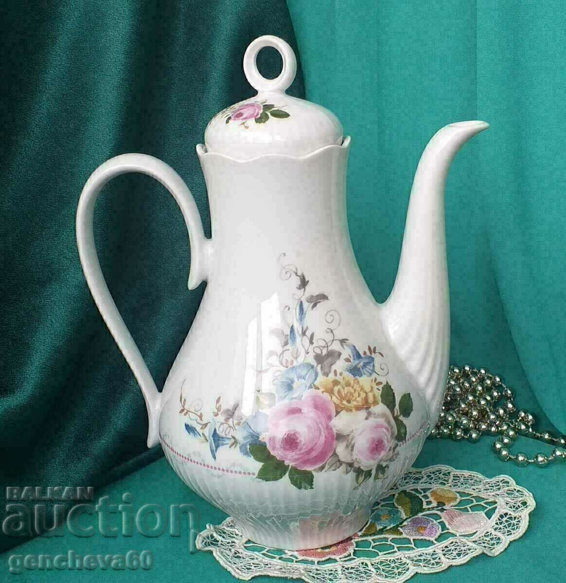 Porcelain jug teapot baroque with GDR floral motifs - 5 Porcelain jug teapot baroque with GDR floral motifs - 5