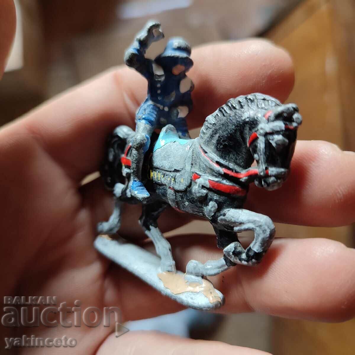 Lead soldier with horse, toy - 6 Lead soldier with horse, toy - 6