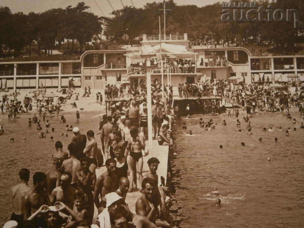 card Varna 30s with price 31.00 BGN | € 15.85 card Varna 30s with price 31.00 BGN | € 15.85