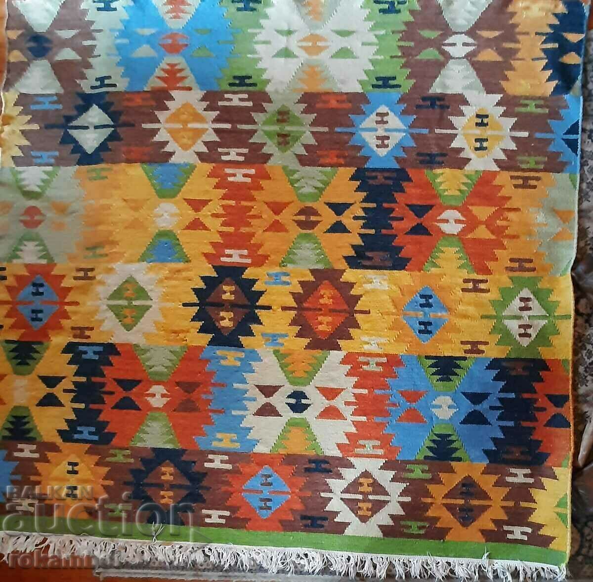 Delivery of A unique hand-woven carpet Delivery of A unique hand-woven carpet