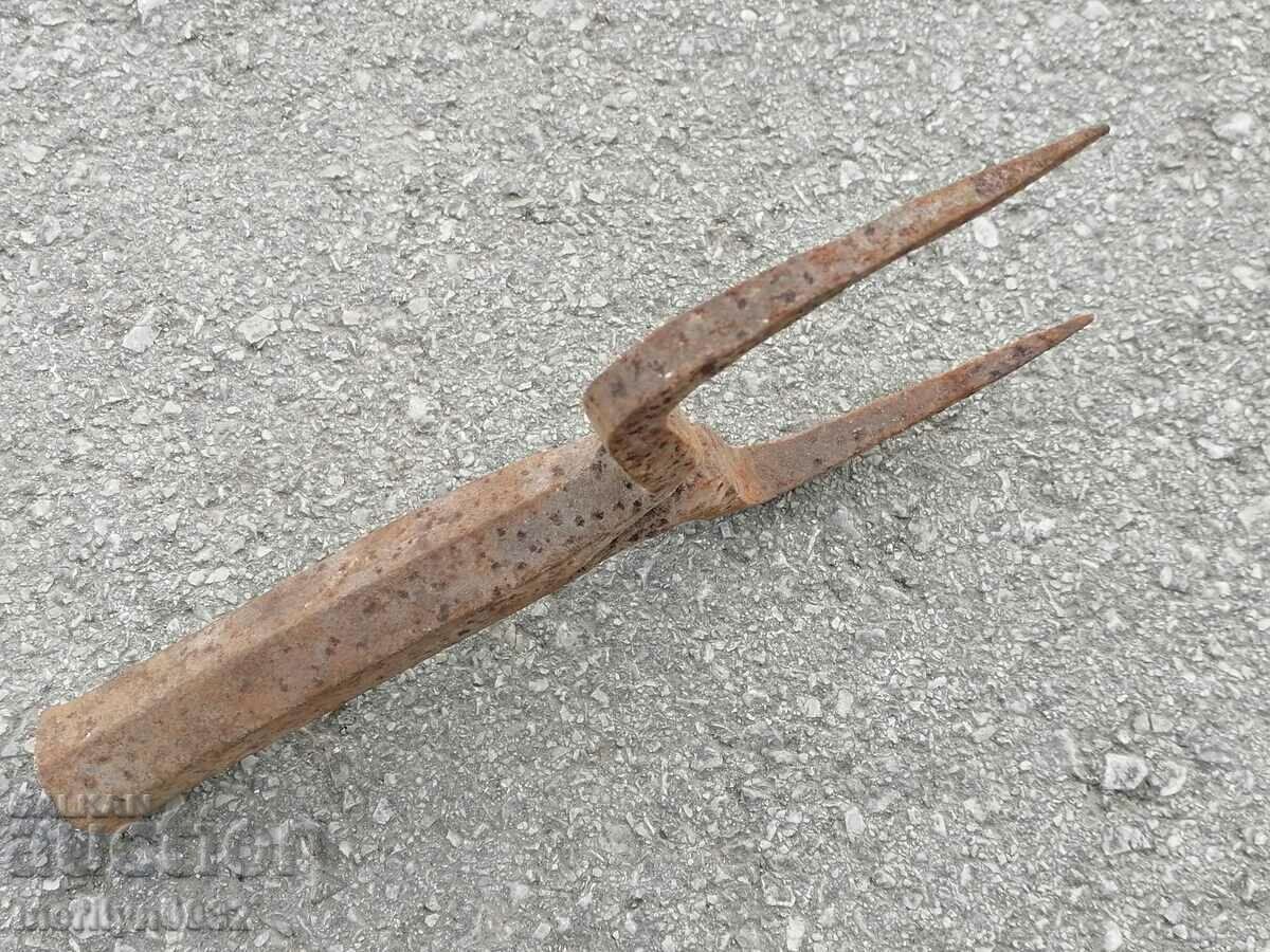 Metal Anvil Clapp fier de păr - 7 Metal Anvil Clapp fier de păr - 7