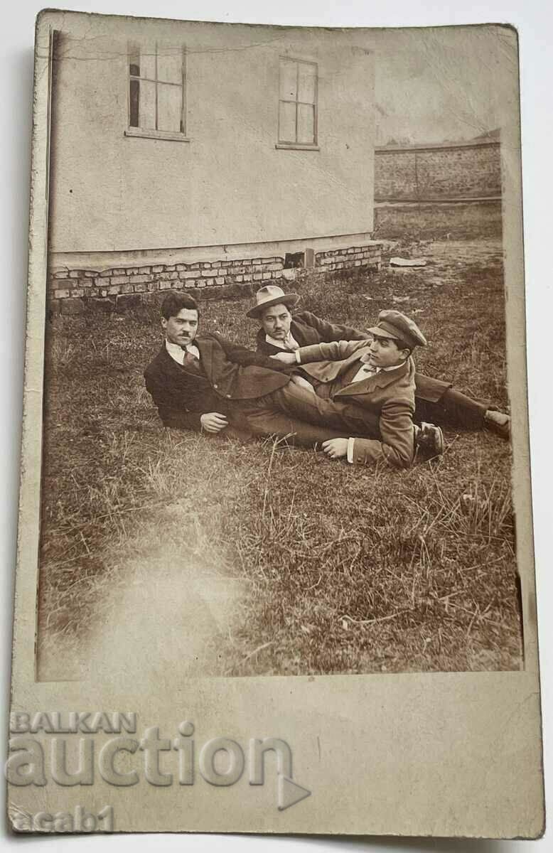 Lawyer D. Peychev with price 11.99 BGN | € 6.13 Lawyer D. Peychev with price 11.99 BGN | € 6.13