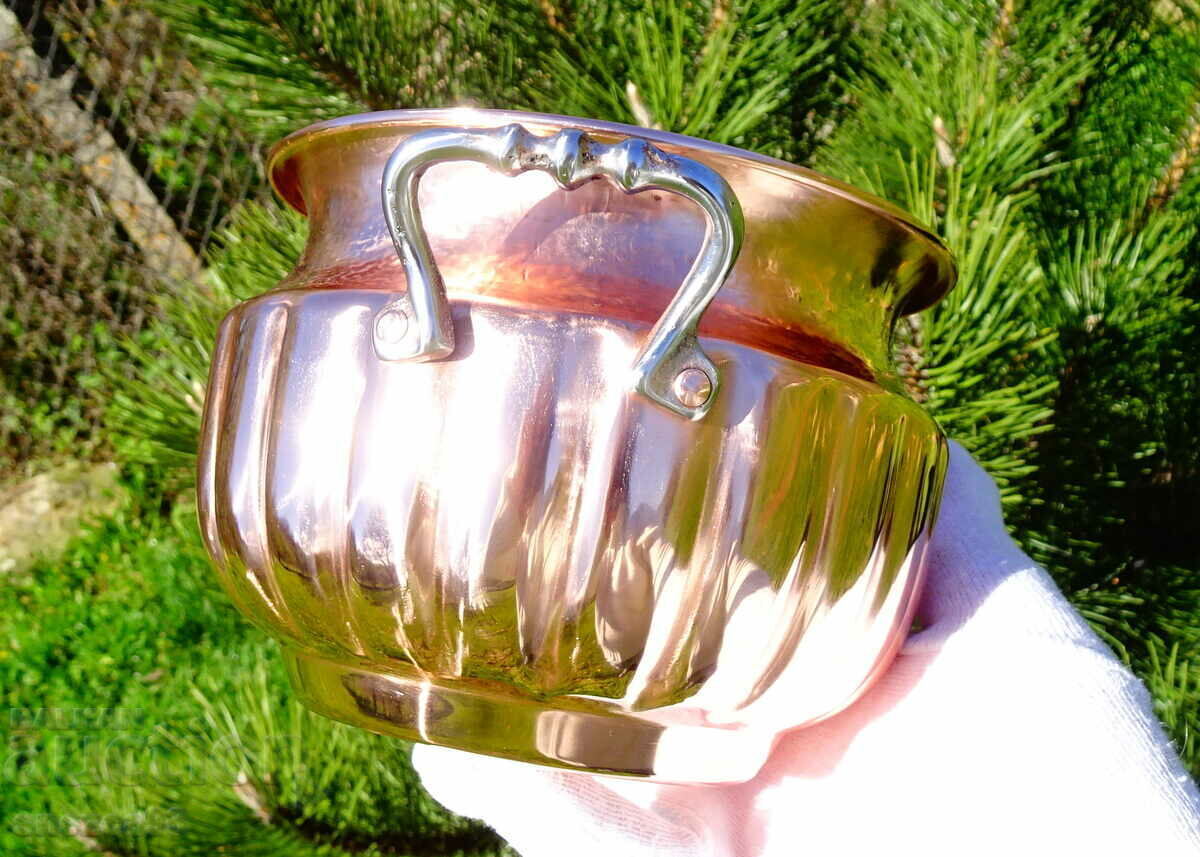 Delivery of Copper pot, pure red copper, relief