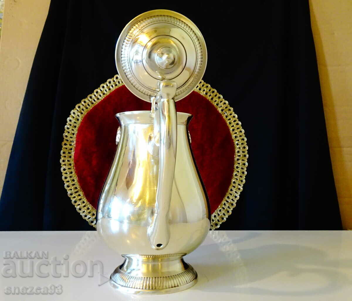 Delivery of English kettle, teapot, solid bronze 930 gr Delivery of English kettle, teapot, solid bronze 930 gr