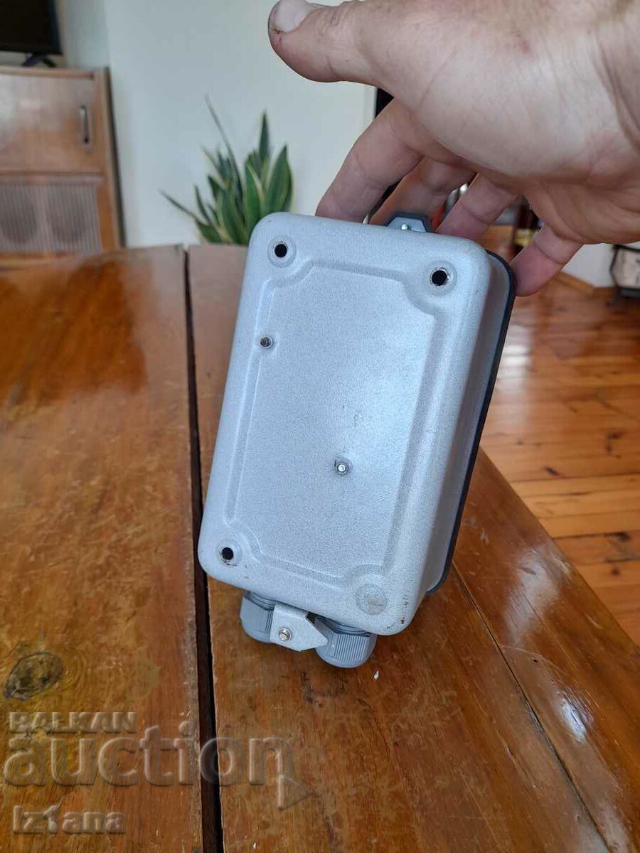 Стар въздушен пускател П6Е - 5 Стар въздушен пускател П6Е - 5