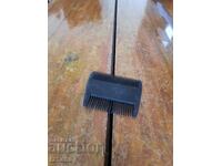 Old comb, comb