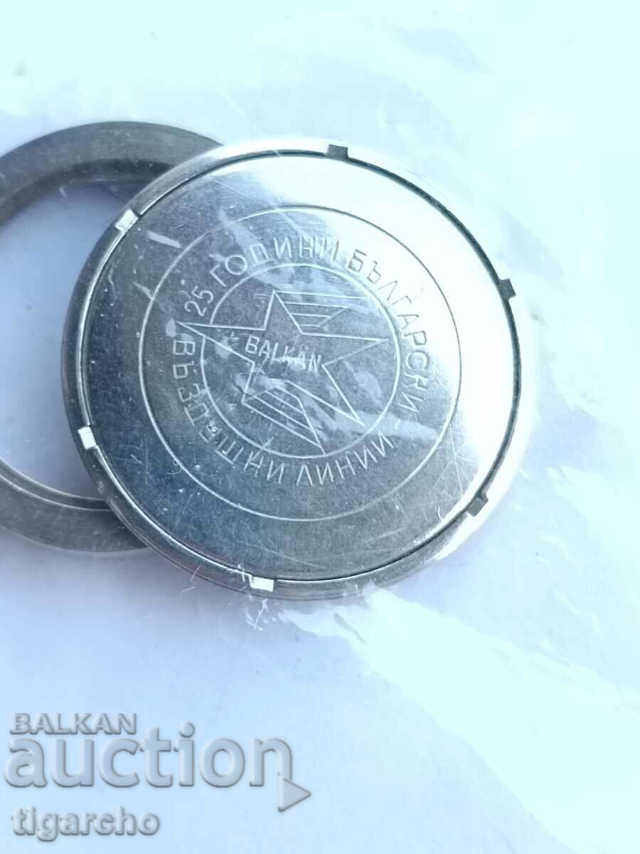 Delivery of Clock cap with inscription Delivery of Clock cap with inscription