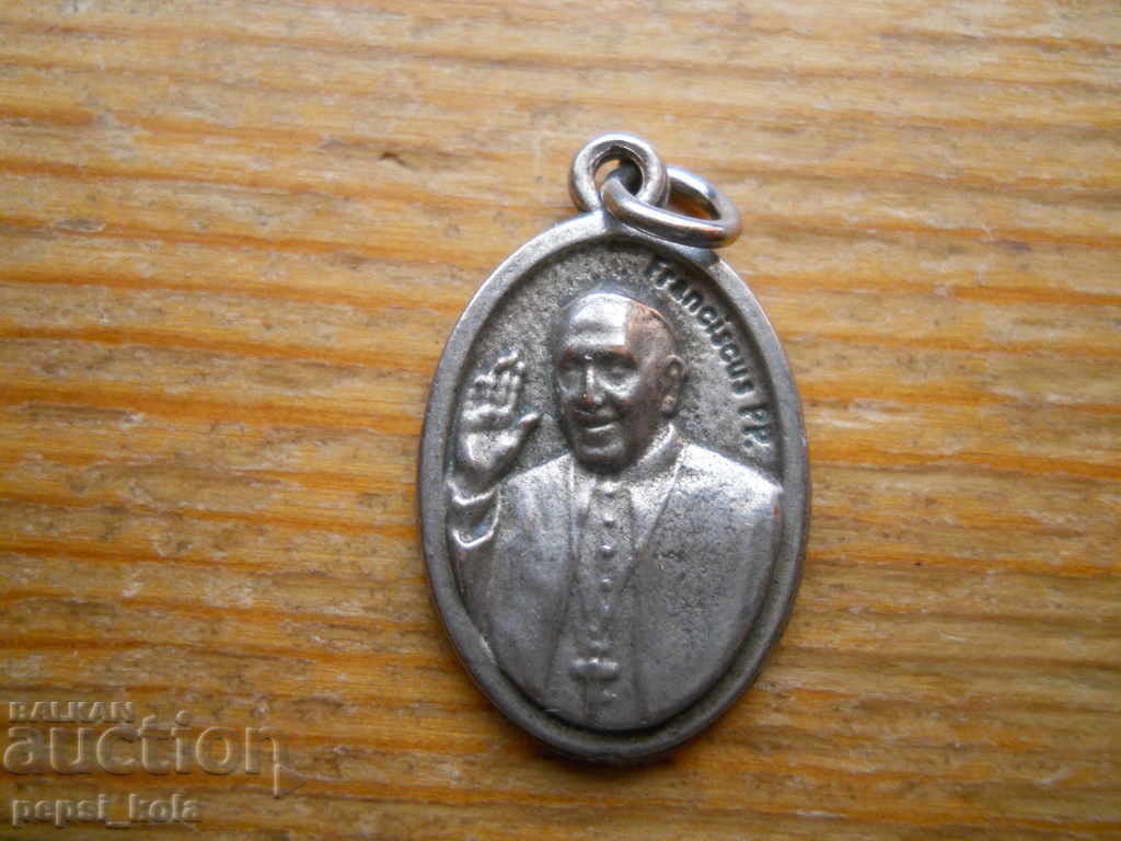silver plated "Pope Francis" medallion