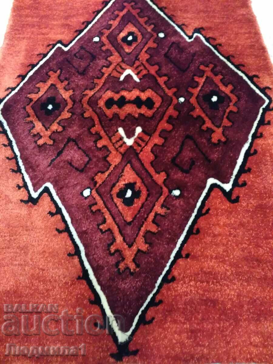 PIATA VECHE cu preț 10.00 BGN | € 5.11 PIATA VECHE cu preț 10.00 BGN | € 5.11