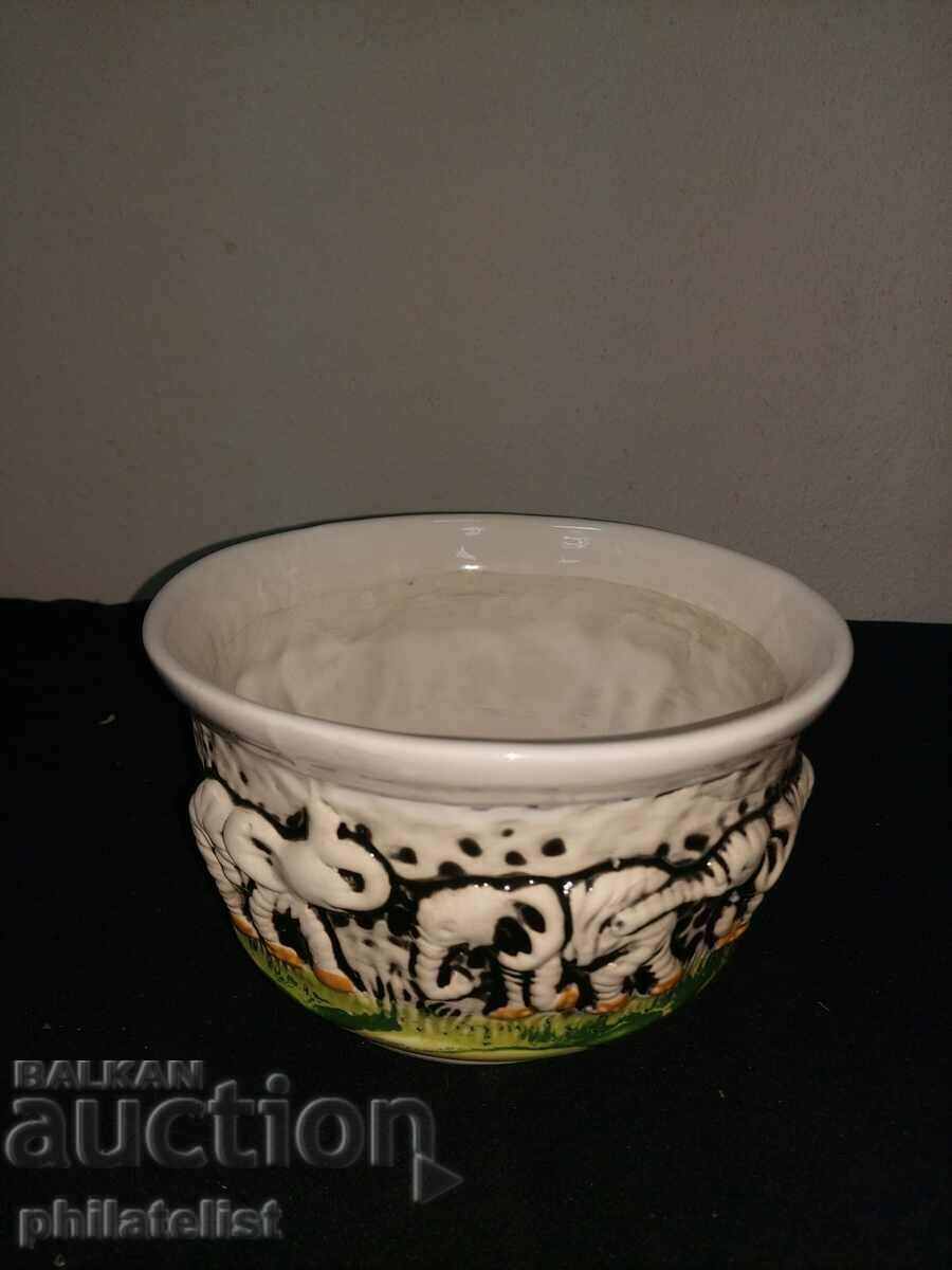 Gift bowl with price 9.00 BGN | € 4.60 Gift bowl with price 9.00 BGN | € 4.60