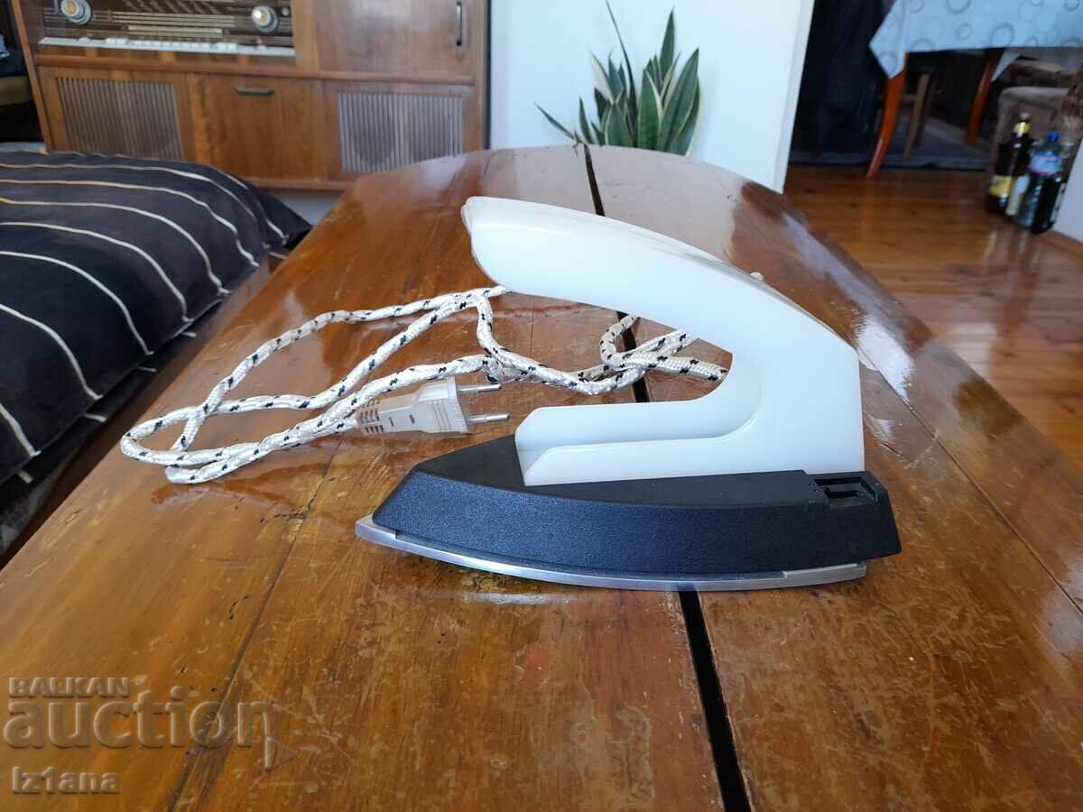 Old electric iron - 7 Old electric iron - 7