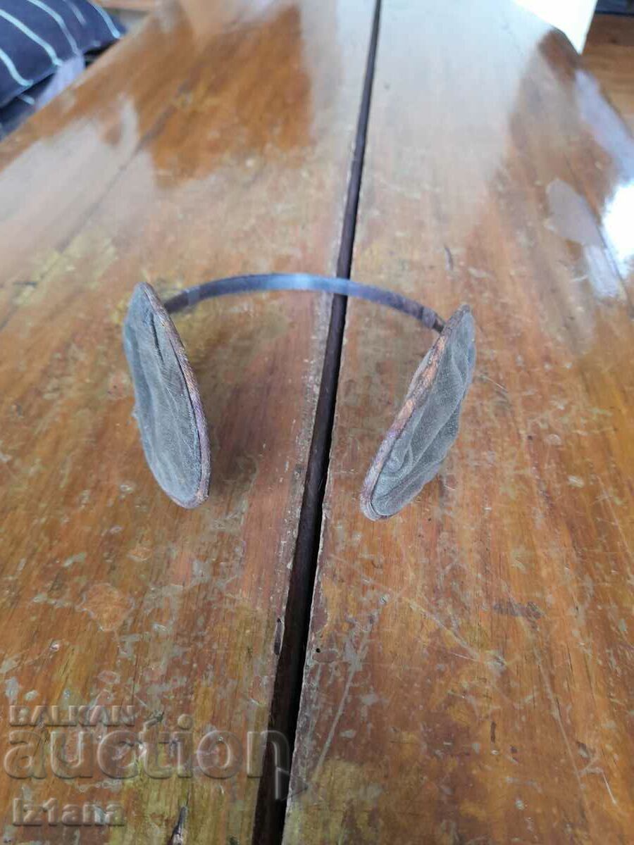 Стари предпазители за уши Стари предпазители за уши