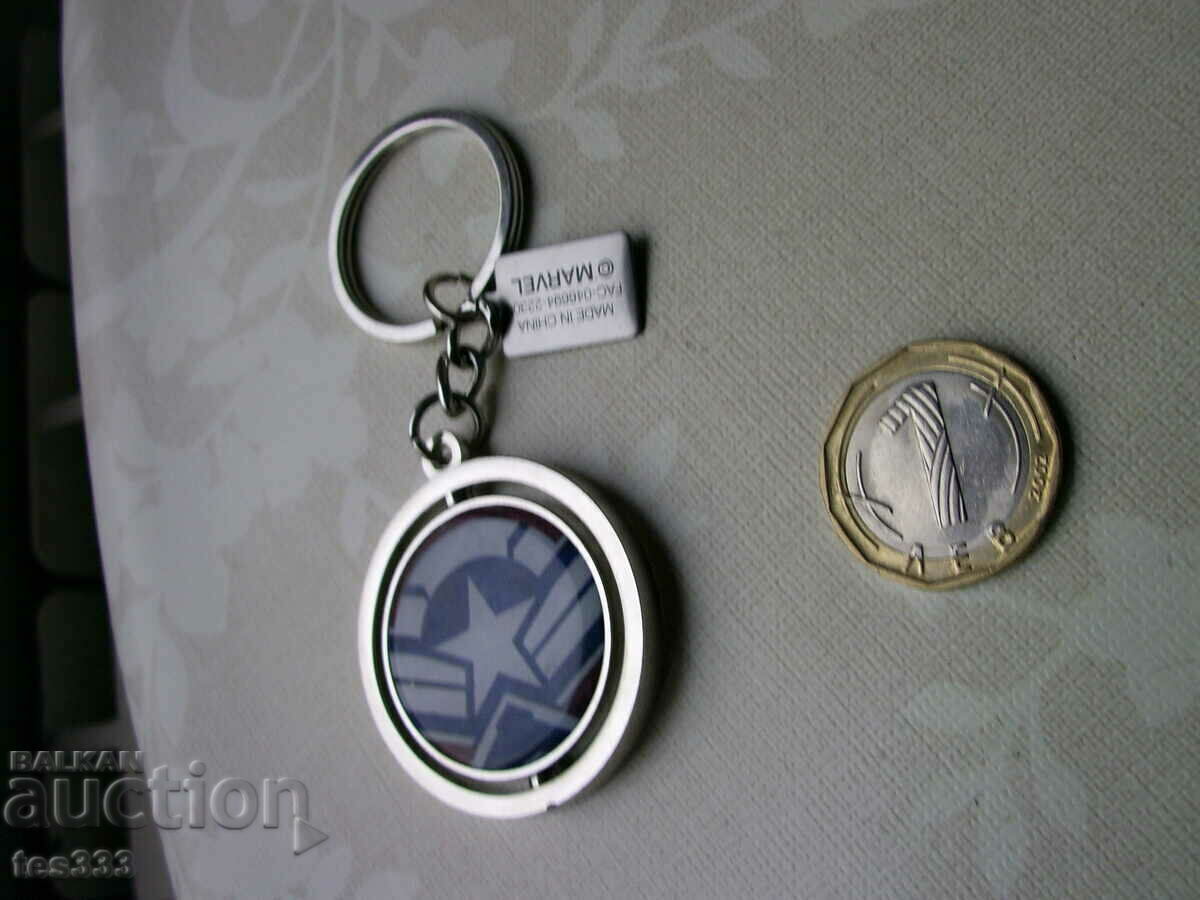 Livrarea Brelocul Marvel soldatul de iarnă șoimul Livrarea Brelocul Marvel soldatul de iarnă șoimul