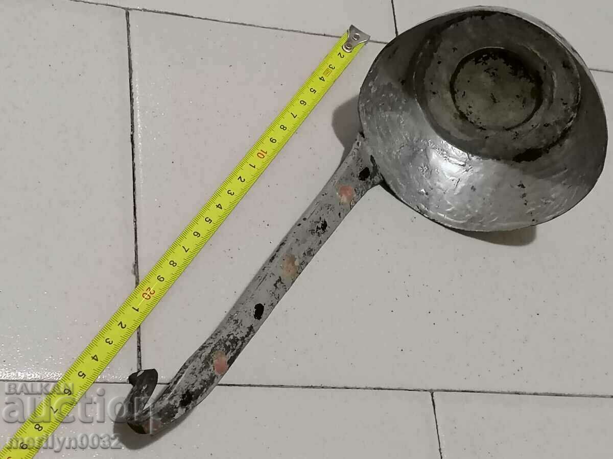 Auction  Old copper ladle, copper copper pot, pit, kishkil cap