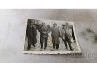 Φωτογραφία της Σοφίας Τέσσερις άνδρες σε μια βόλτα