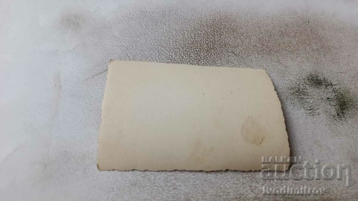 Φωτογραφία Σοφία Δύο γυναίκες σε ένα δρομάκι με τιμή 2.35 BGN | € 1.20