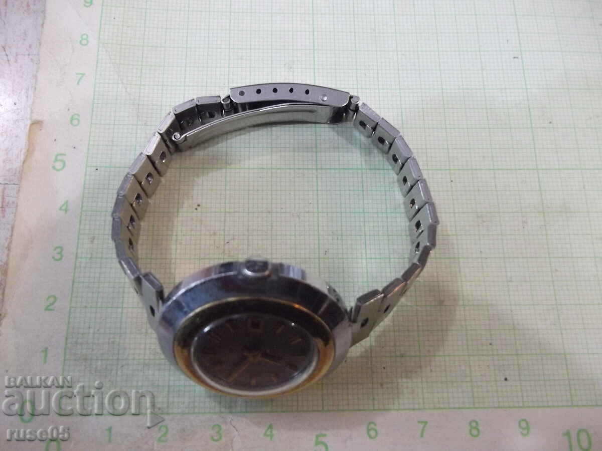 Soviet self-winding women's manual watch with price 30.00 BGN | € 15.34 Soviet self-winding women's manual watch with price 30.00 BGN | € 15.34