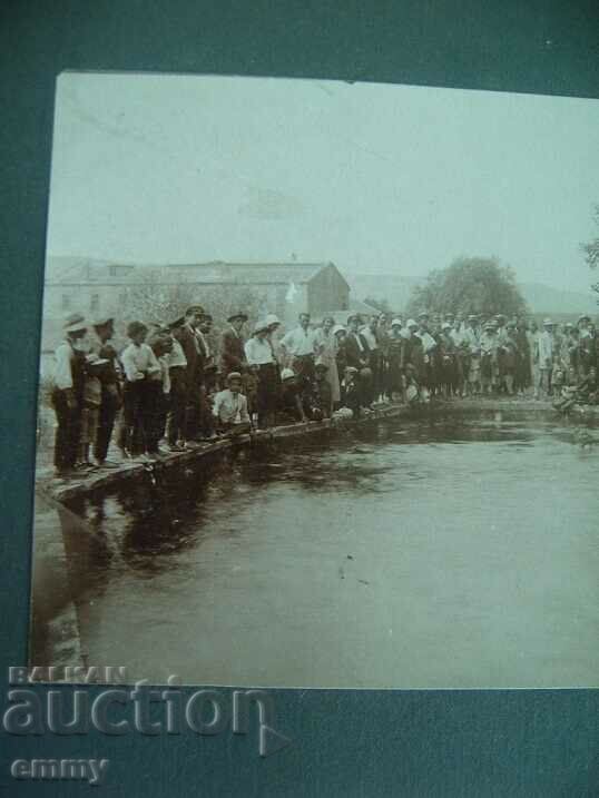 Old photo photography - citizens by a lake with price 7.00 BGN | € 3.58 Old photo photography - citizens by a lake with price 7.00 BGN | € 3.58
