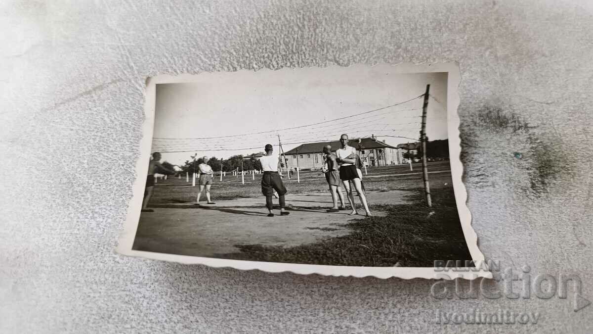 Fotografie Sofia Voynitsi de la TP U-shte pe un teren de volei 1942