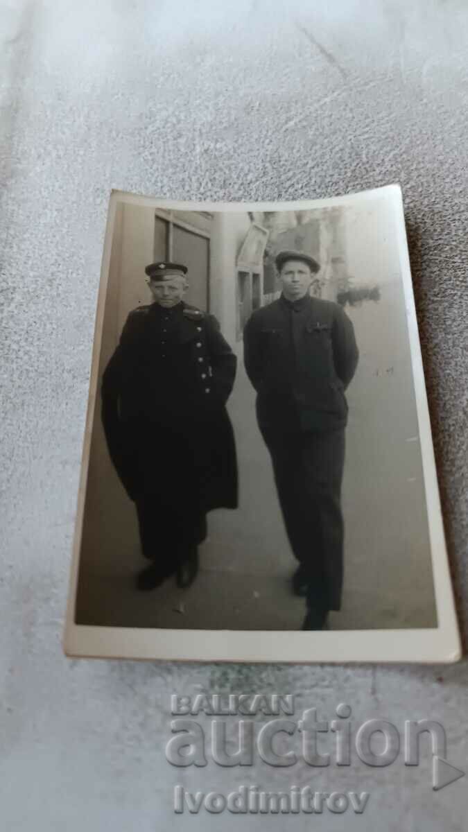 Снимка София Мъж и ученик на разходка 1938
