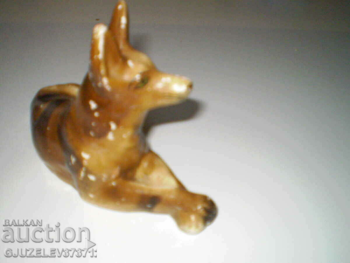 Auction  Old Ceramic Figurine Figure of a Dog