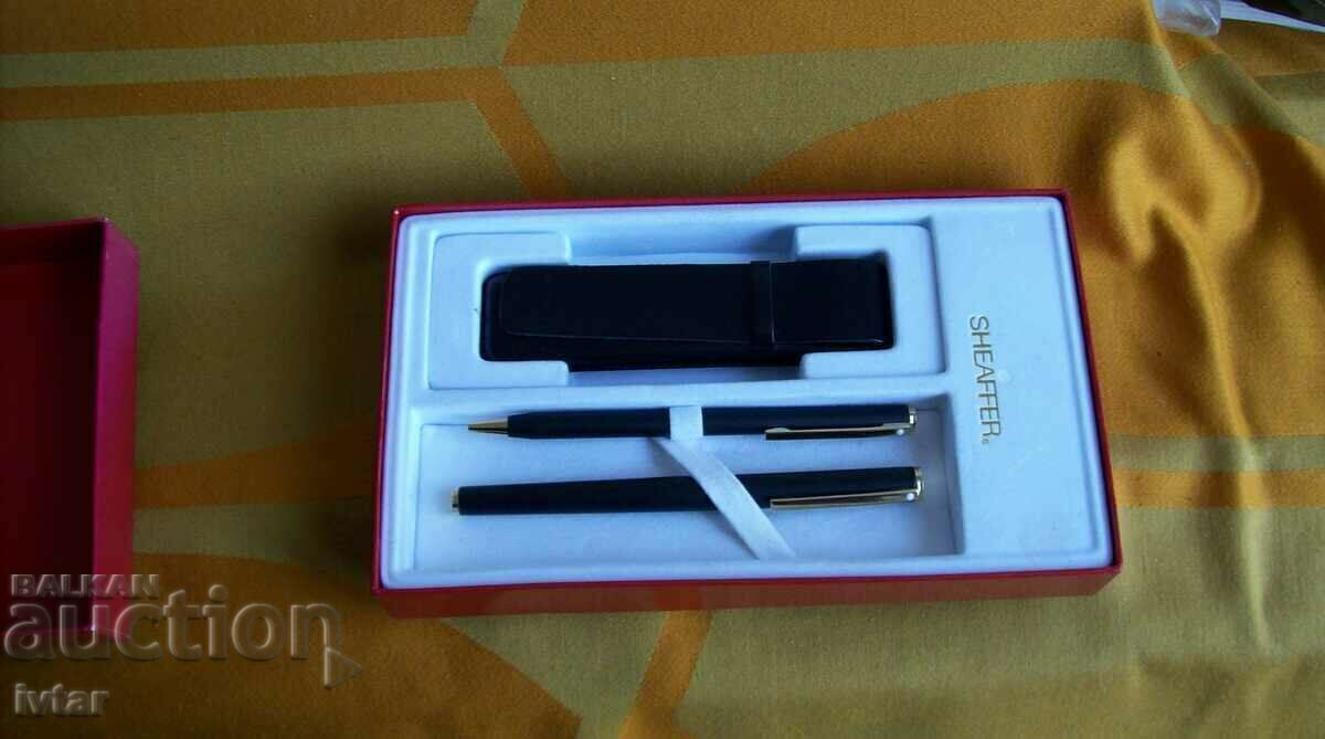 Комплект писалка и химикал "SHEAFFER" с кутия с цена € 60.00 | 117.35 лв. Комплект писалка и химикал "SHEAFFER" с кутия с цена € 60.00 | 117.35 лв.