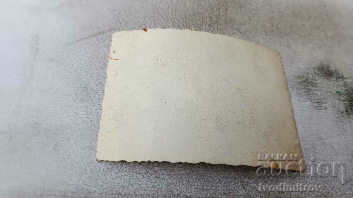 Φωτογραφία Σόφια Δύο εργαζόμενοι σιδηροδρόμων γυναίκες και παιδιά σε μια βόλτα με τιμή 2.65 BGN | € 1.35 Φωτογραφία Σόφια Δύο εργαζόμενοι σιδηροδρόμων γυναίκες και παιδιά σε μια βόλτα με τιμή 2.65 BGN | € 1.35