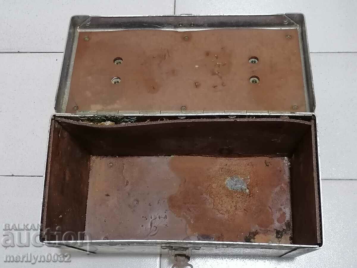 Army battery box for WERMACHT WW2 radios - 5 Army battery box for WERMACHT WW2 radios - 5