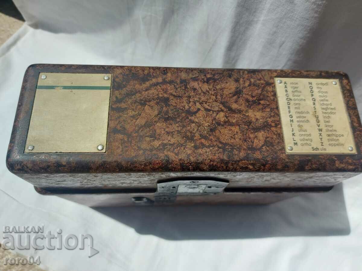 TAP - WERMACHTA - WWII with price 112.50 BGN | € 57.52 TAP - WERMACHTA - WWII with price 112.50 BGN | € 57.52