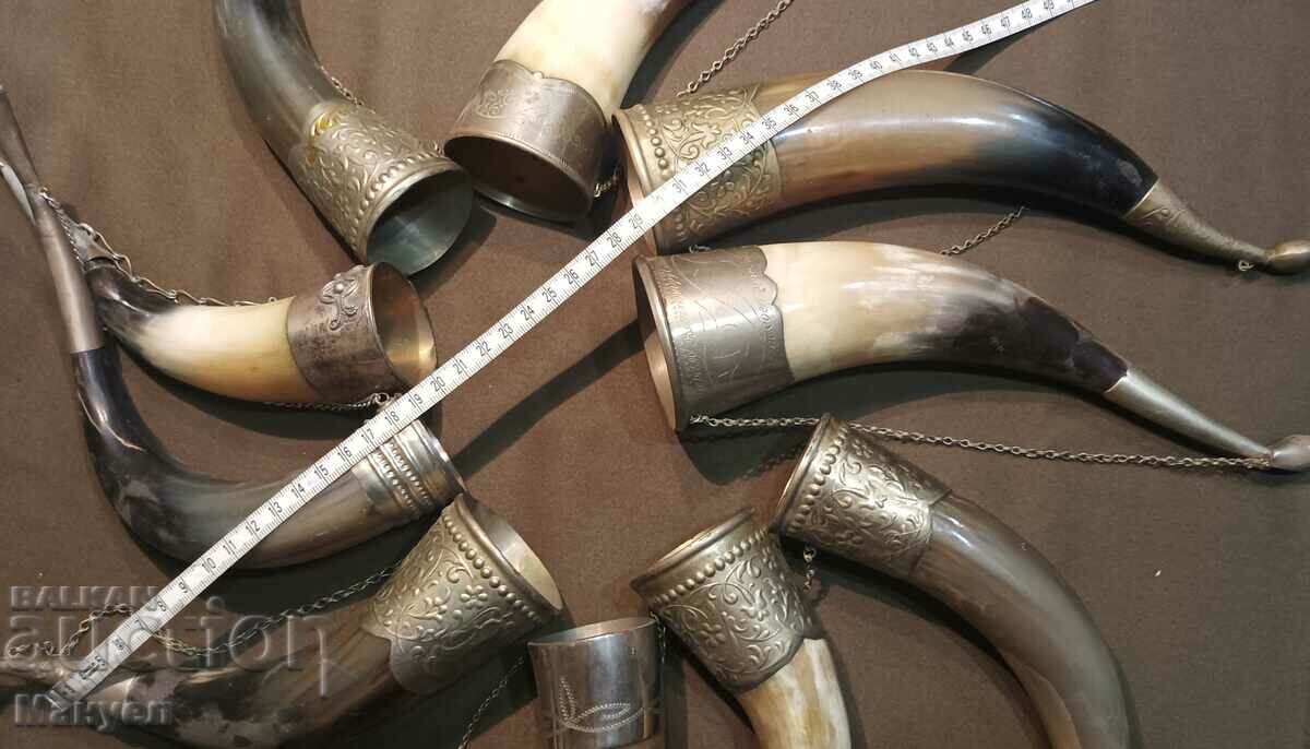 A collection of 10 old Georgian wine drinking horns. - 5 A collection of 10 old Georgian wine drinking horns. - 5
