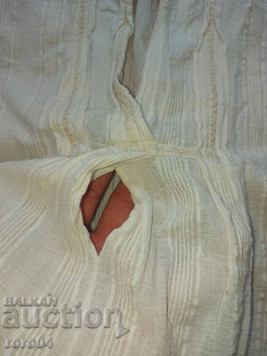 ΠΟΥΚΑΜΙΣΟ - ΚΟΣΤΟΥΜΙΑ - 20 με τιμή 65.00 BGN | € 33.23 ΠΟΥΚΑΜΙΣΟ - ΚΟΣΤΟΥΜΙΑ - 20 με τιμή 65.00 BGN | € 33.23