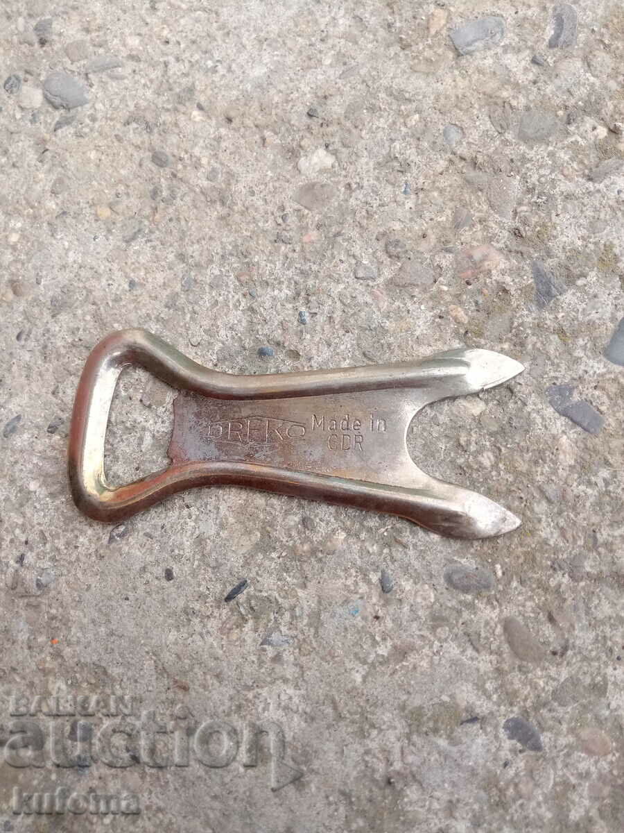 Deschizător de sticle german