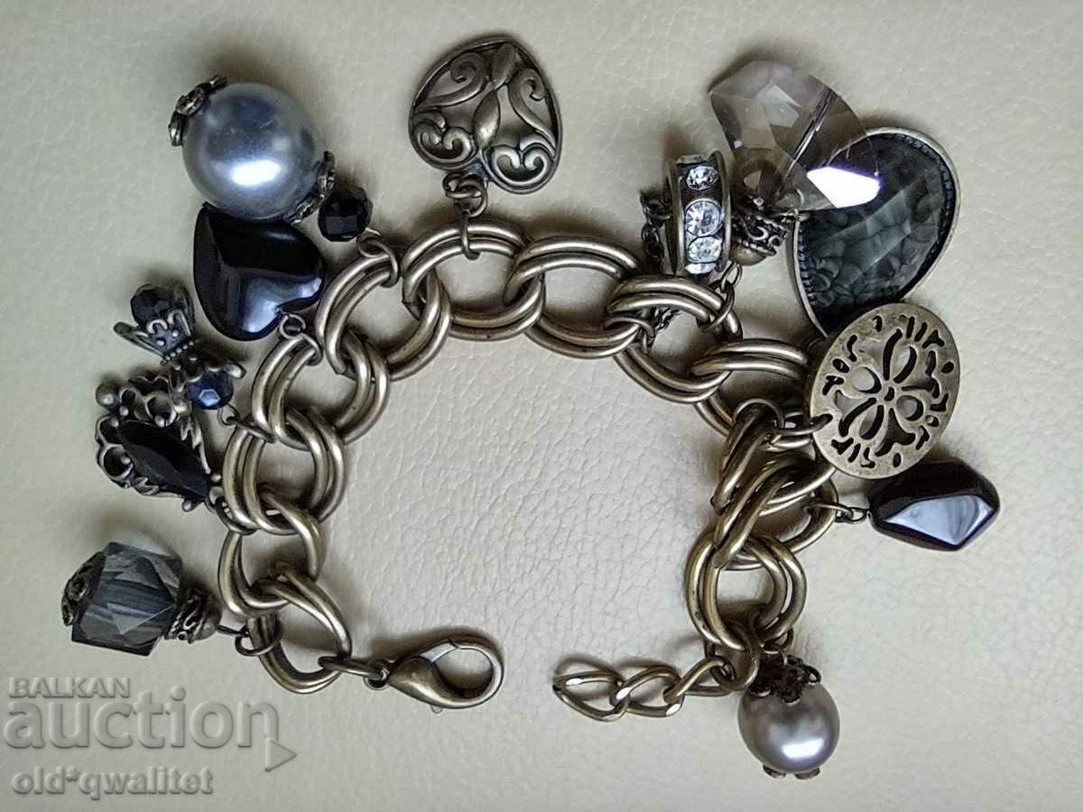 Гривна - оригинална идея, ефектна, много раздвижена с цена 50.00 лв. | € 25.56 Гривна - оригинална идея, ефектна, много раздвижена с цена 50.00 лв. | € 25.56