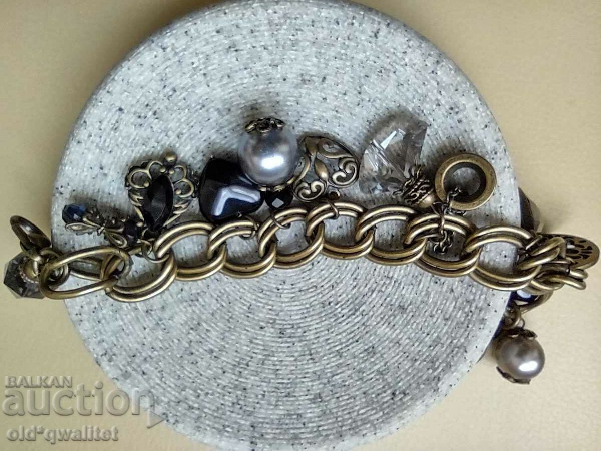 Аукцион Гривна - оригинална идея, ефектна, много раздвижена Аукцион Гривна - оригинална идея, ефектна, много раздвижена