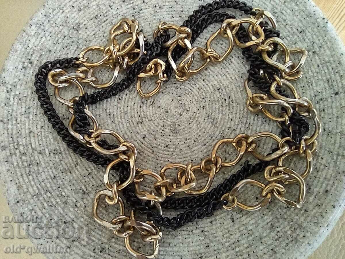 Nice long necklace, very showy, approx. 60 cm with price 38.00 BGN | € 19.43 Nice long necklace, very showy, approx. 60 cm with price 38.00 BGN | € 19.43