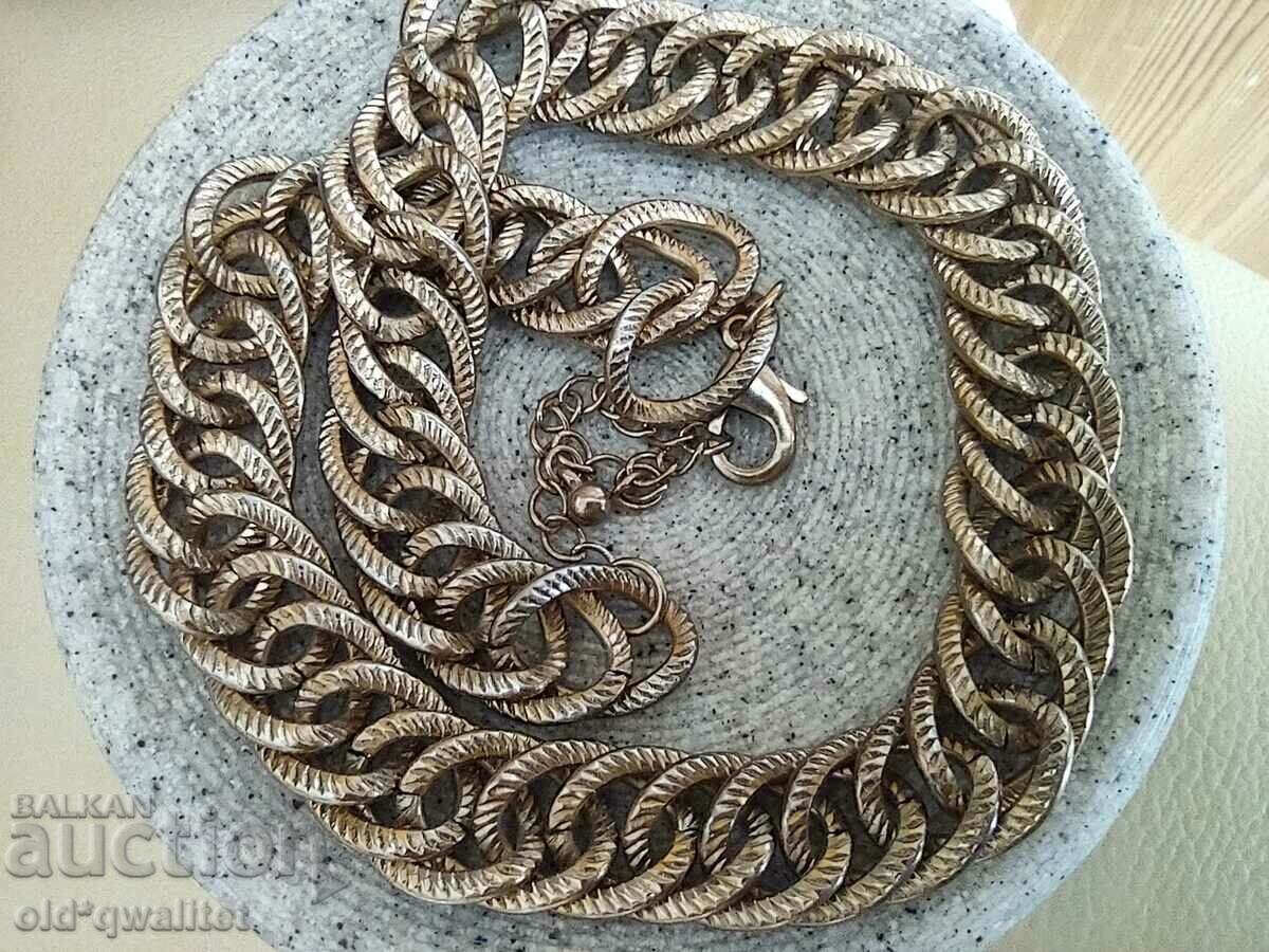 Women's solid gold plated necklace with price 50.00 BGN | € 25.56 Women's solid gold plated necklace with price 50.00 BGN | € 25.56